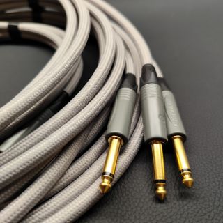 🎓Pár kablíků pro ZUŠ v Rychnově n. K. z 🔝řady Luxury ve světle šedé barvě. Sommercable Spirit LLX, pozlacené Neutrik. Šedá...